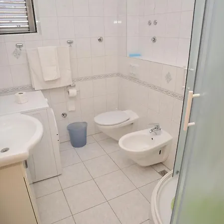 Citrine On The * Biograd Na Moru