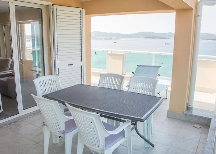 Citrine On The Апартаменты Биоград-на-Мору