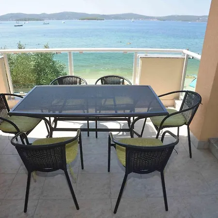 Citrine On The * Biograd Na Moru